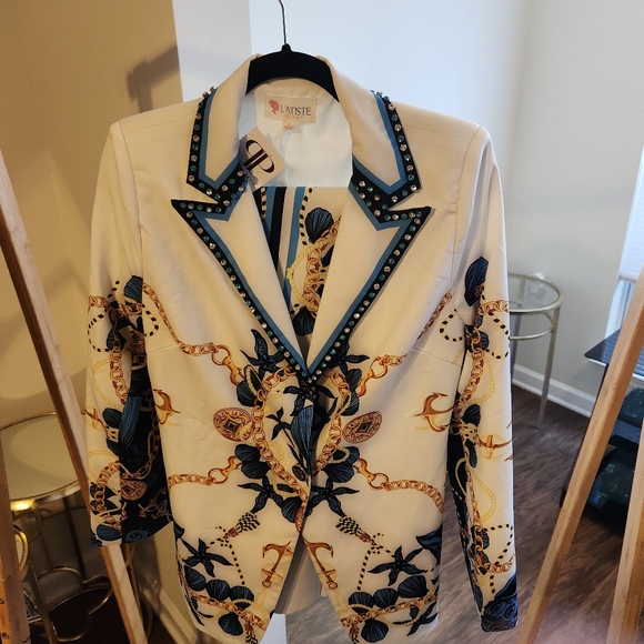 Womens Pant Suit - Picture 2 of 2